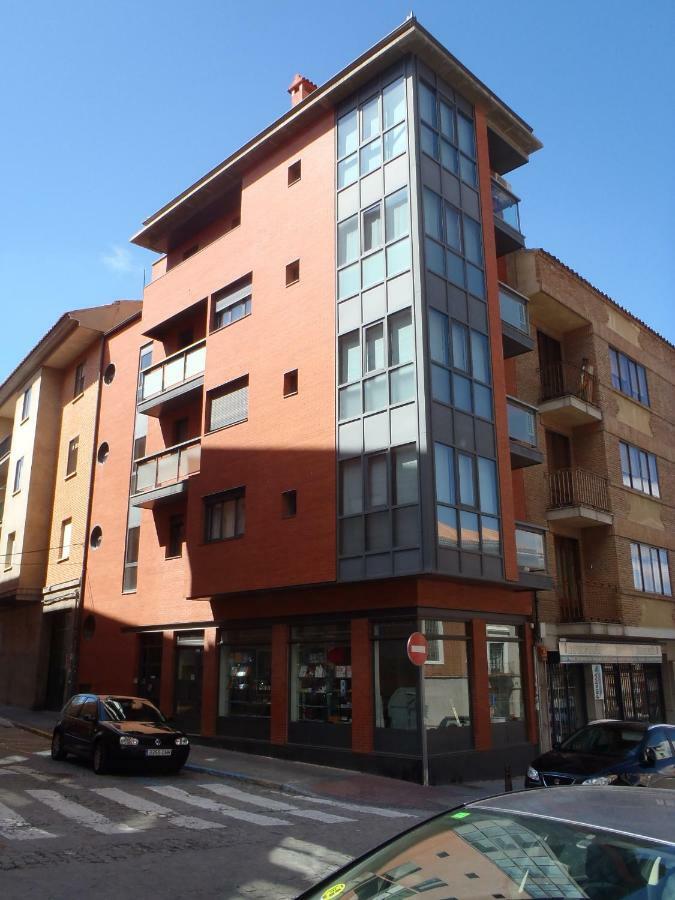 El Balconcito De San Millan II Apartment Segovia Luaran gambar